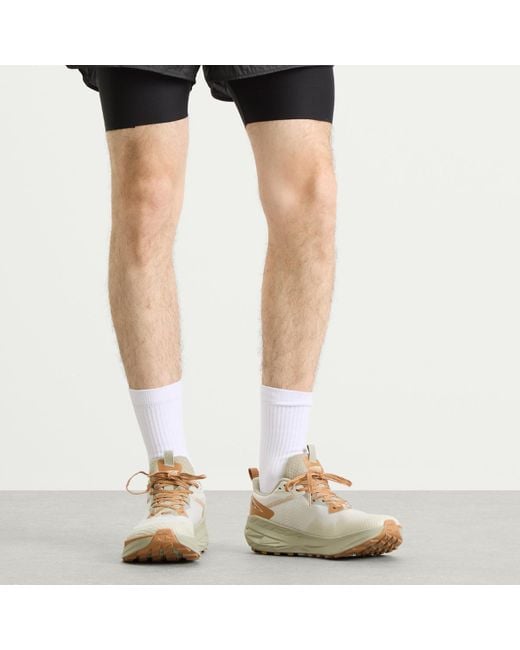 Altra White Experience Wild 2 Sneaker for men