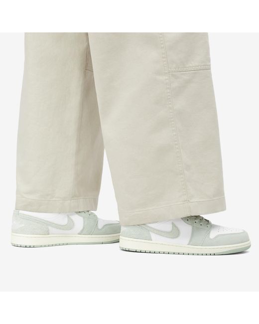 Nike White 1 Low Se Sneakers for men
