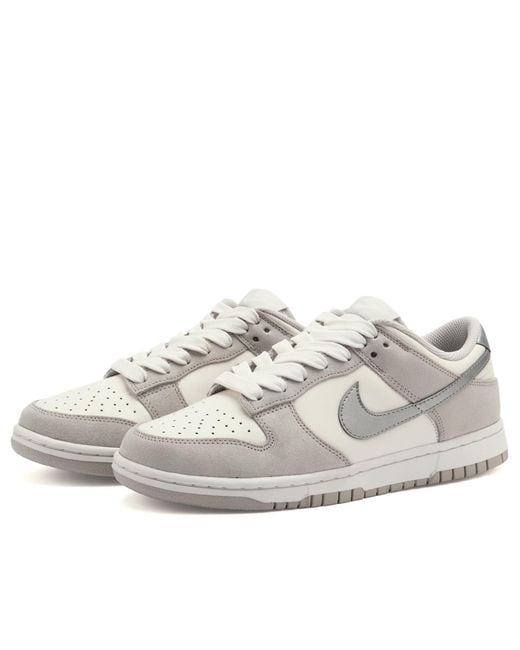 Nike White Dunk Low W Sneaker