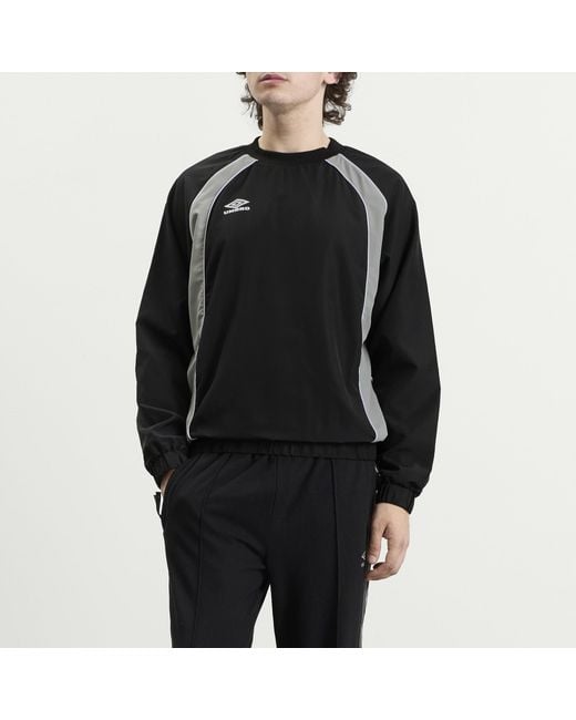 Umbro Black Panelled Sweatshirt for men