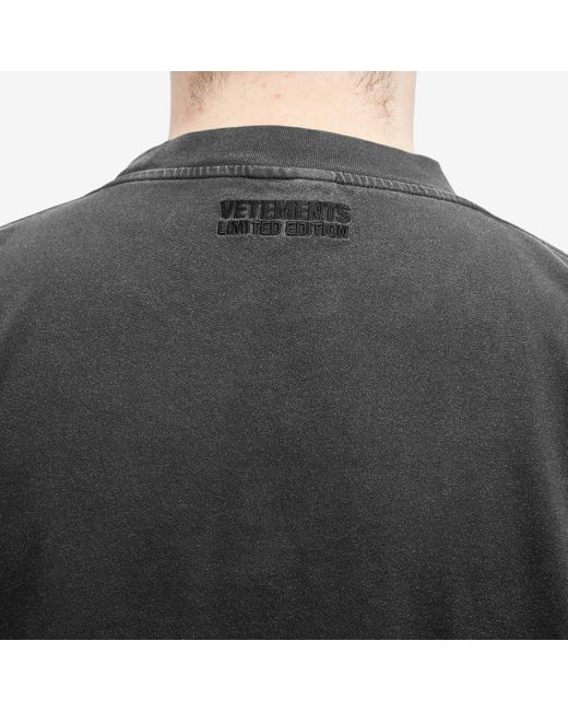 Vetements Black Paris Logo T-Shirt for men