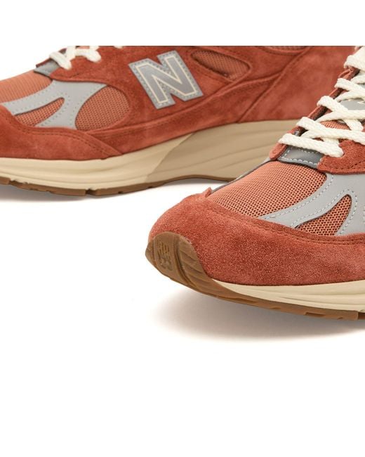 New Balance Red 991V2 Sneaker