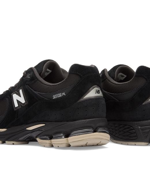 New Balance Black 2002R Sneaker