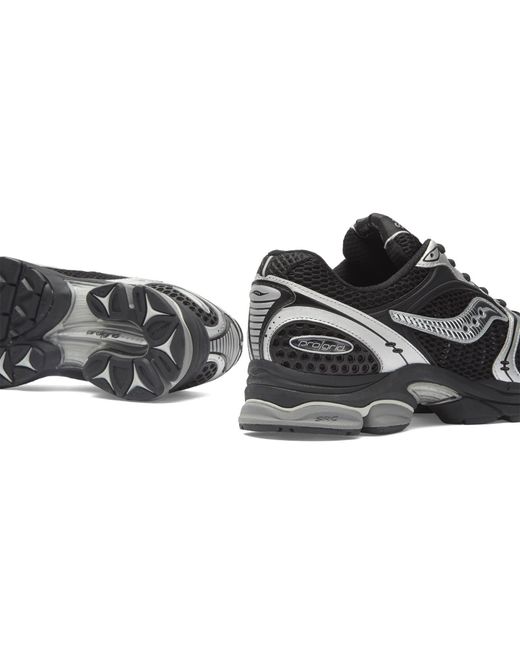 Saucony Black Progrid Triumph 4 Sneaker