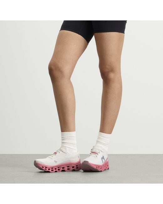 On Shoes Pink Cloudmster 3 Sneaker