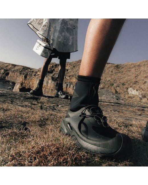Crocs™ End. X And Wander X Trailbreak in Black | Lyst