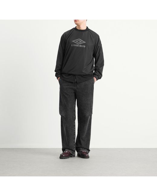 Umbro Black Reversible Crew Top for men