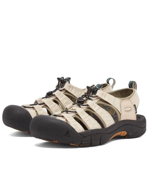 Keen Brown X Gramicci Retro Newport for men