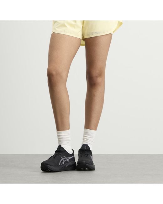 Asics Black Novablast 6 Sneaker