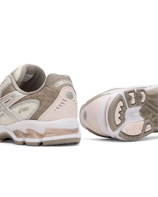 Asics White Gel-Nimbus 10.1 Sneaker
