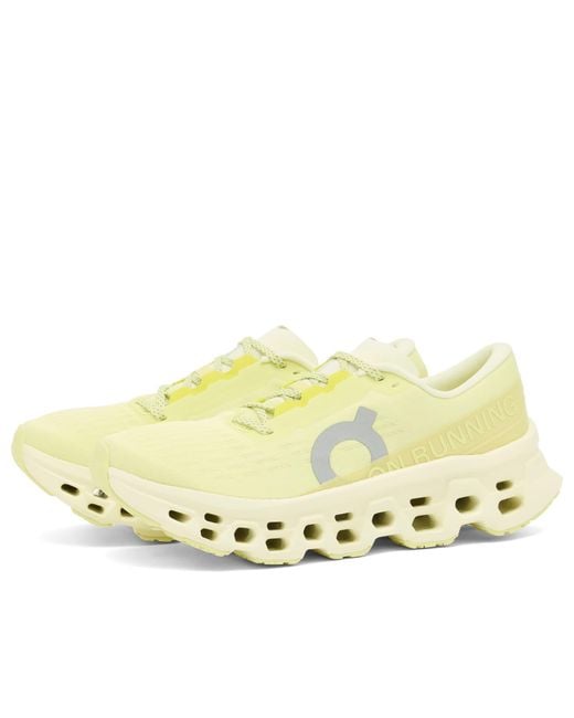 On Shoes Yellow Cloudm 'Sster 3 Sneaker
