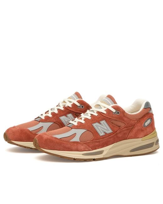 New Balance Red 991V2 Sneaker