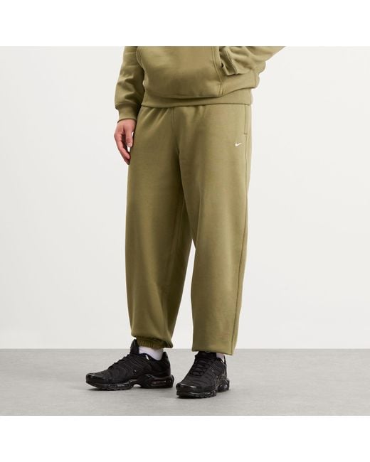 Nike Green Solo Swoosh Cuff Pant for men