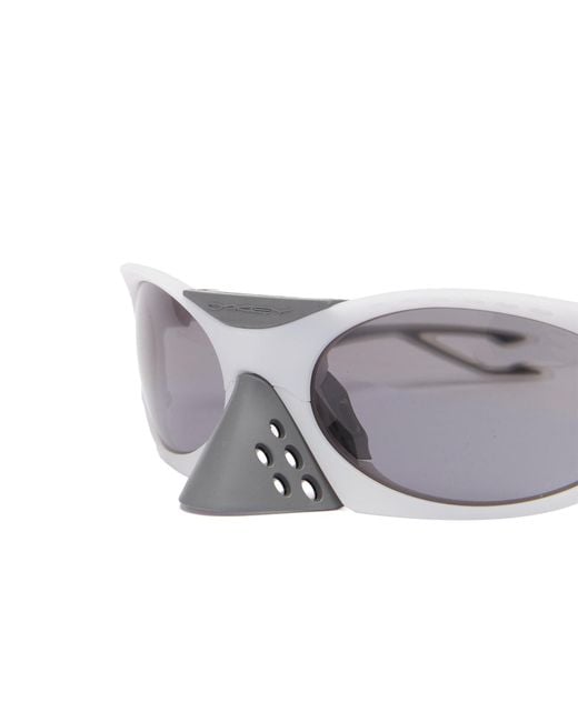 Oakley Plantaris Sunglasses in White | Lyst