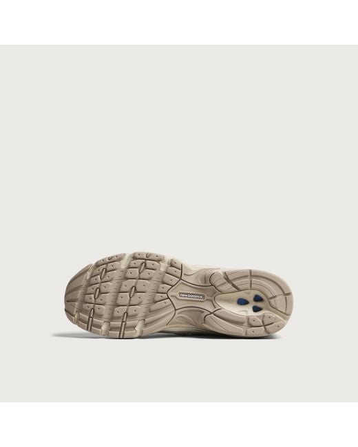 New Balance Natural 740 Sneaker