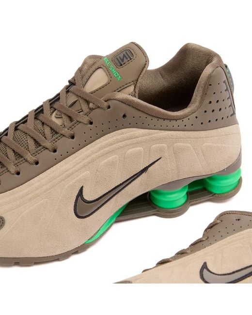Nike Brown Shox R4 Se W Sneaker