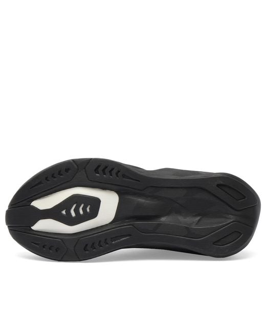 Asics Black Novablast 6 Sneaker