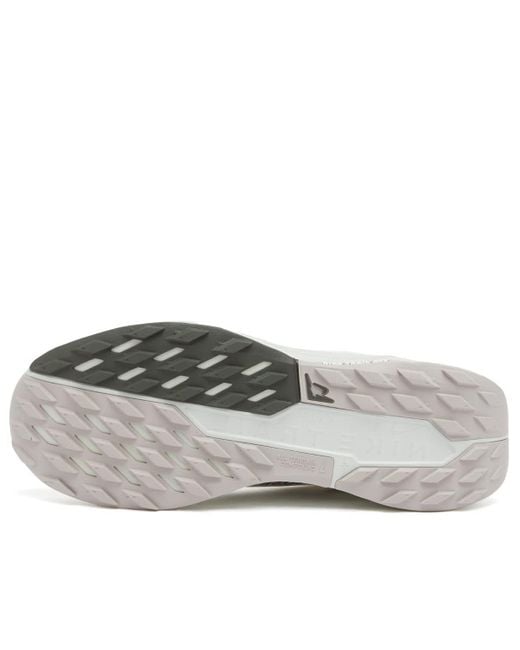 Nike White Nike Pegasus Trail 5 Gore-Tex Sneaker for men