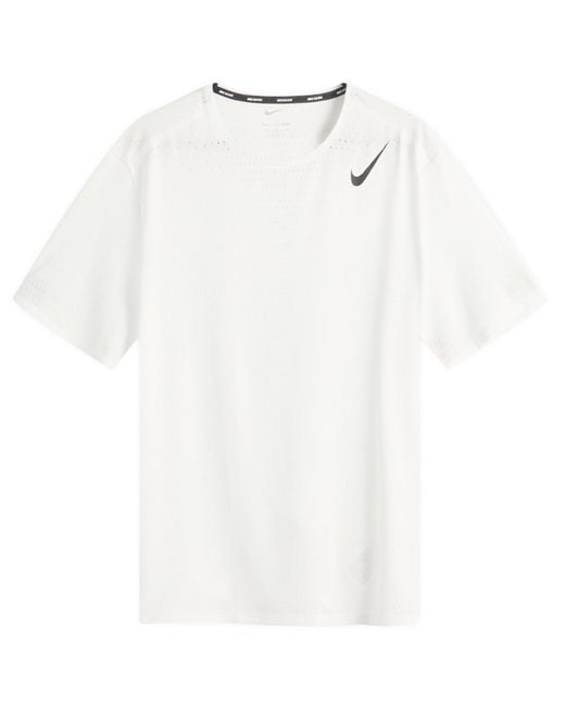 Nike Aeroswift T-Shirt in White | Lyst Australia