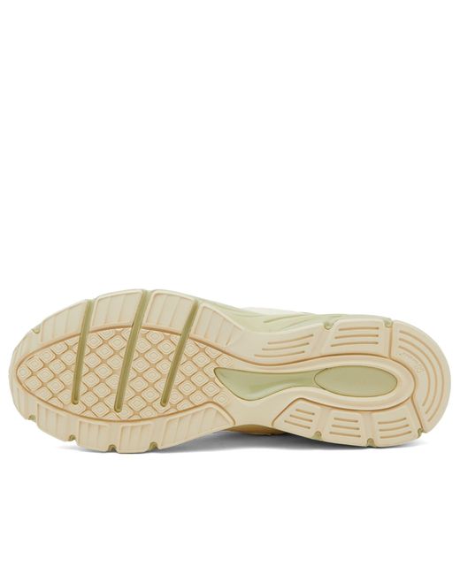 New Balance White U990Bo4