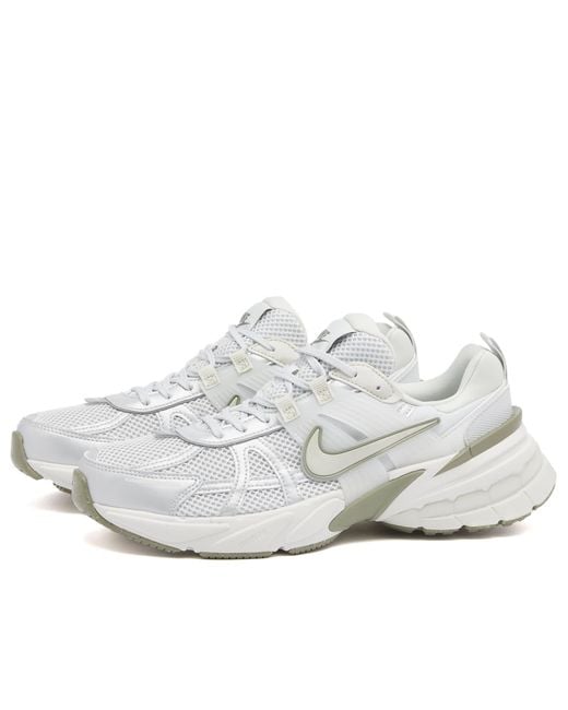 Nike White V2K Run W Sneaker