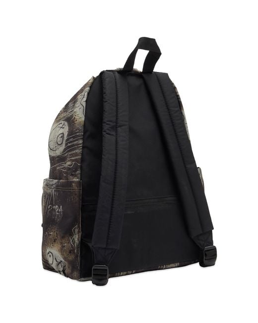 新品 Eastpak x Andre Saraiva Day Pak’r バッグ Eastpak x André Saraiva Day Pak'r Backpack in Fluo Clouds