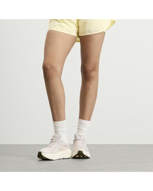 Hoka One One White Bondi 9 Sneaker