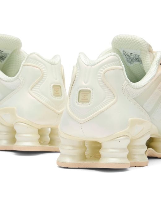 Nike White Shox Tl Na8 W Sneaker