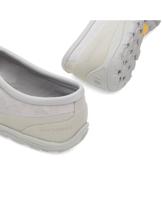 New Balance Gray Mt10 Sneaker