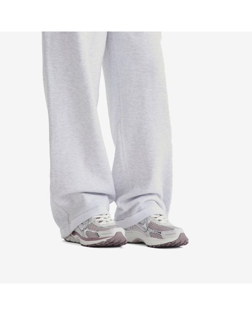 Nike White Zoom Vomero 5 W Sneaker