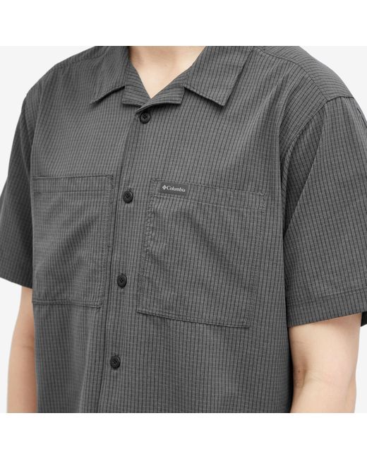 Columbia Gray Mesa Lw Short Sleeve Shirt for men