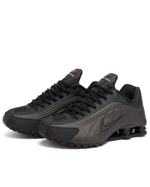 Nike Black Shox R4 Sneaker for men