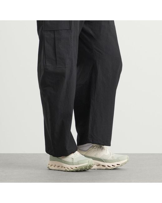 On Shoes White End. X Cloudhoriz Sneaker