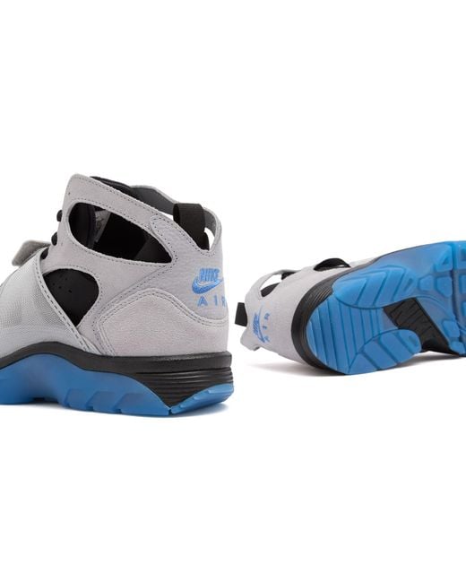 Nike Women's Blue Air Sneaker Huarache Se Sneaker