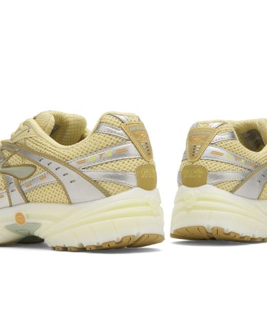 Brooks White Adrenaline Gts 10 Sneaker for men