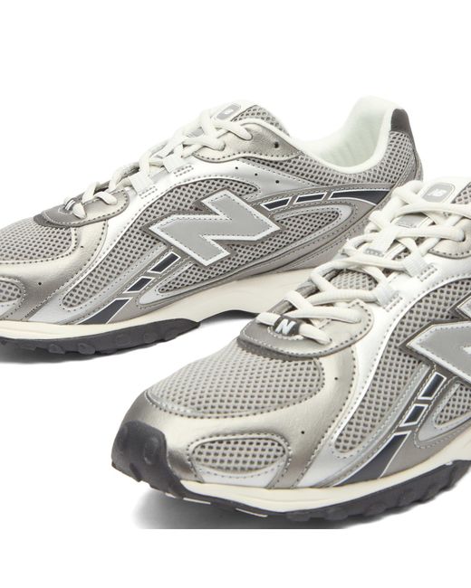 New Balance White 204L Sneaker