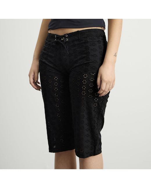Fruity Booty Black Broderie Capris