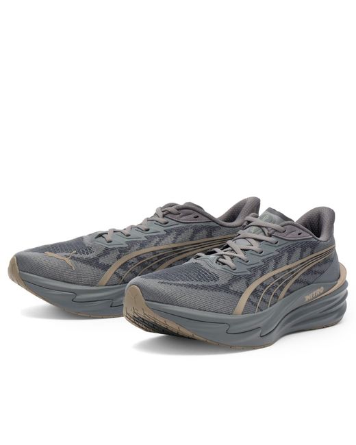 PUMA Gray Deviate Nitro 4 Sneaker for men