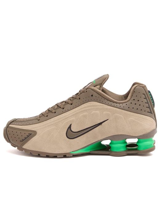 Nike Brown Shox R4 Se W Sneaker