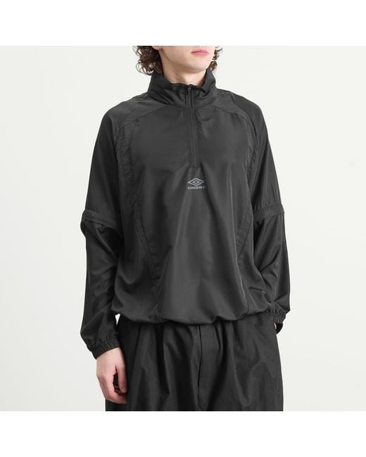 Umbro Black Zip Off Sleeve Wind Jacket for men