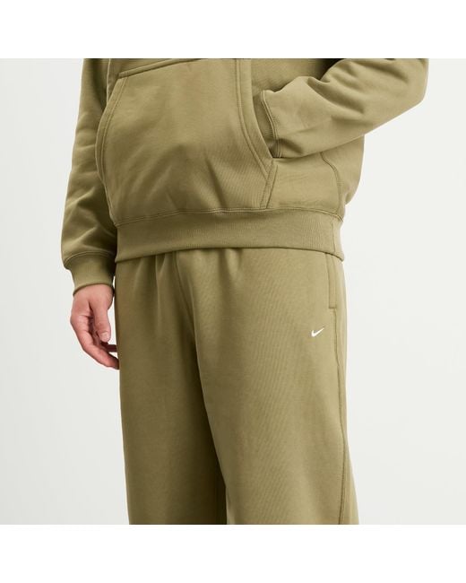 Nike Green Solo Swoosh Cuff Pant for men