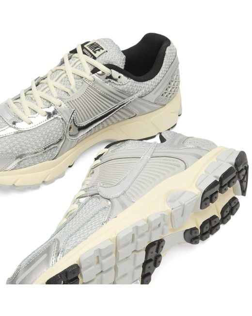 Nike White Vomero 5 Chrome Sneaker