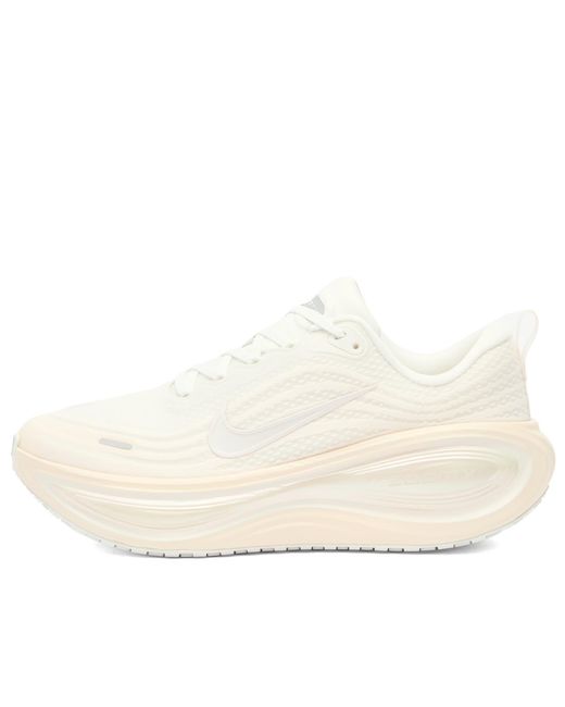 Nike White Vomero Plus Ess Sneaker