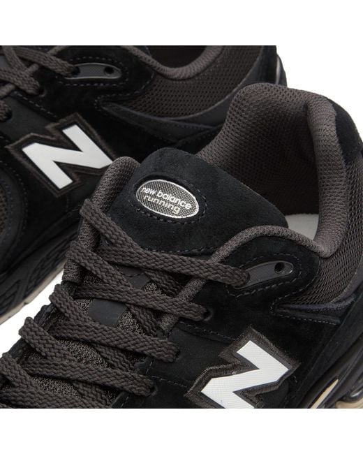 New Balance Black 2002R Sneaker