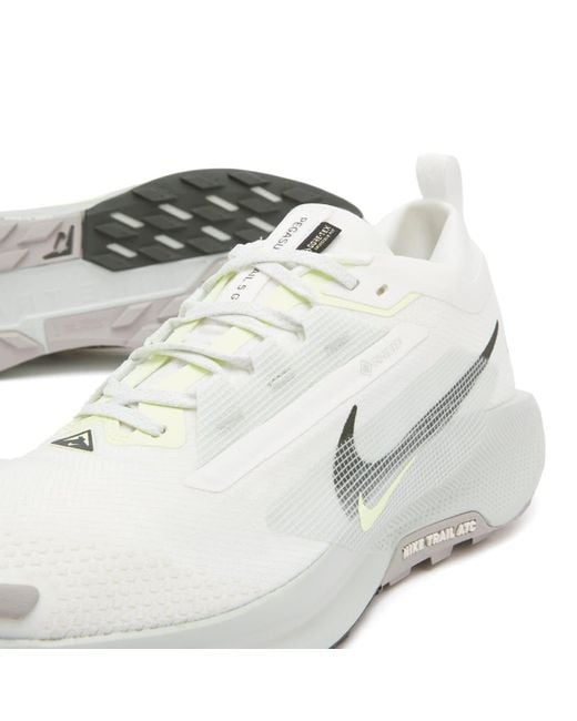 Nike White Nike Pegasus Trail 5 Gore-Tex Sneaker for men