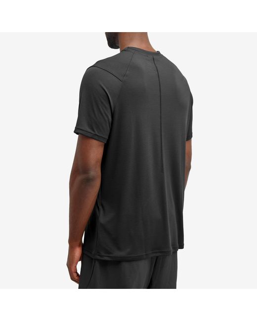 On Shoes Black Pace T-Shirt for men
