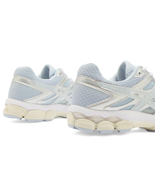 Asics White Gel-Cumulus 16 Sneaker