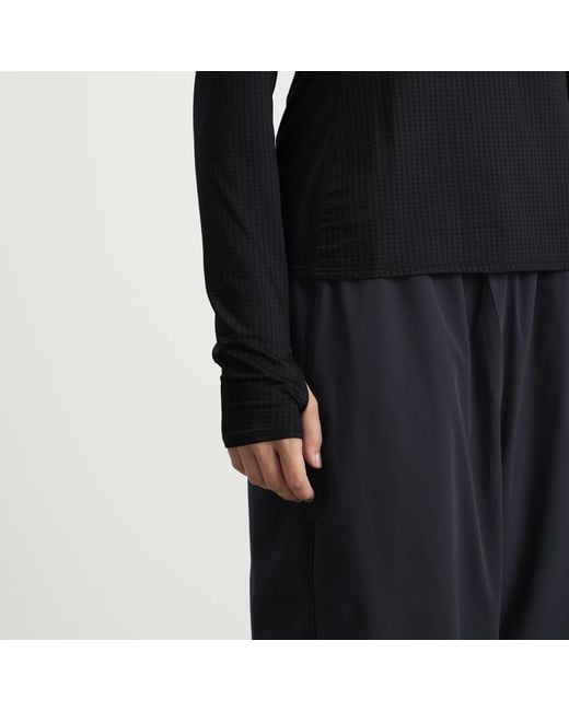 The North Face Black Summit Altimetro Long Sleeve Crew Top