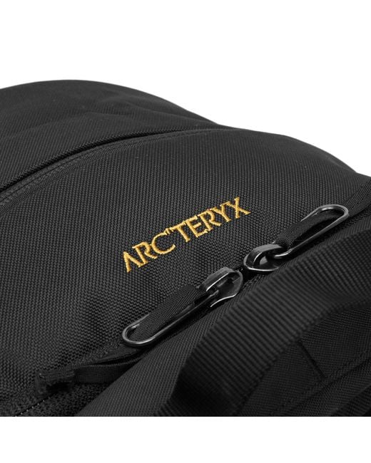 Arc'teryx Black Mantis 26 Backpack for men