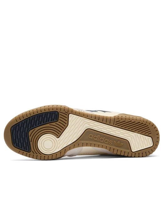 Adidas White Consortium Fechten Indoor Sneaker